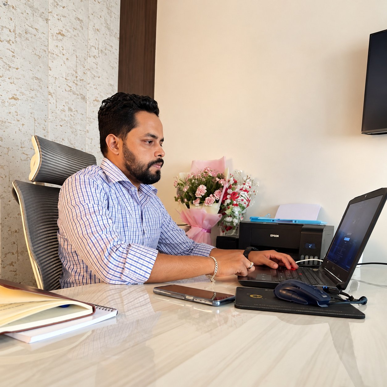 Vishal Gupta, founder of Editsta Creations, at work in the studio